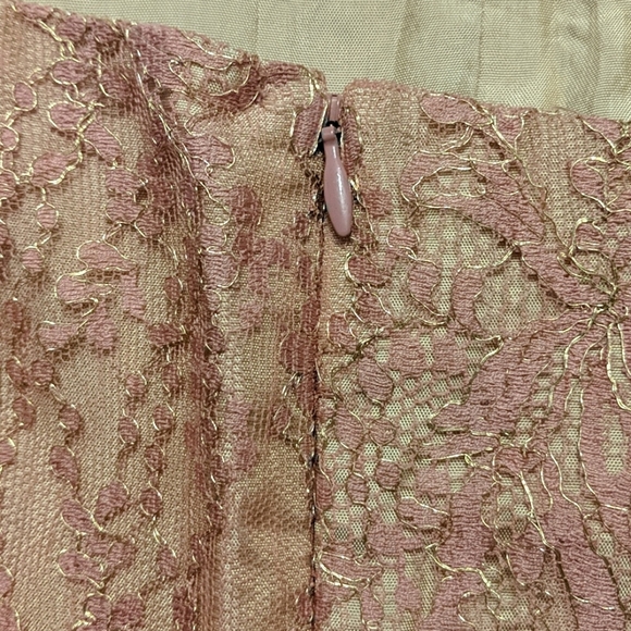 Bebe vintage pink and gold lace top - Picture 6 of 11